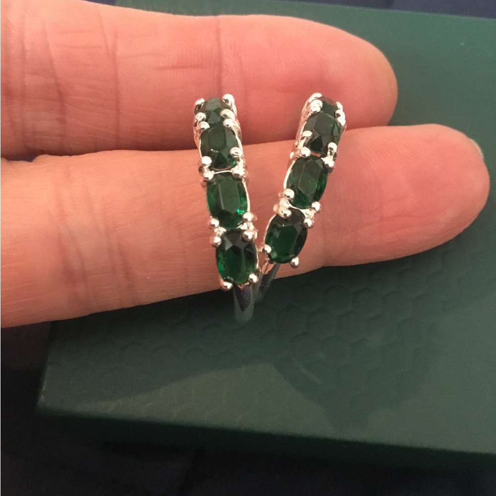 New Vintage Avon Hoop Earrings